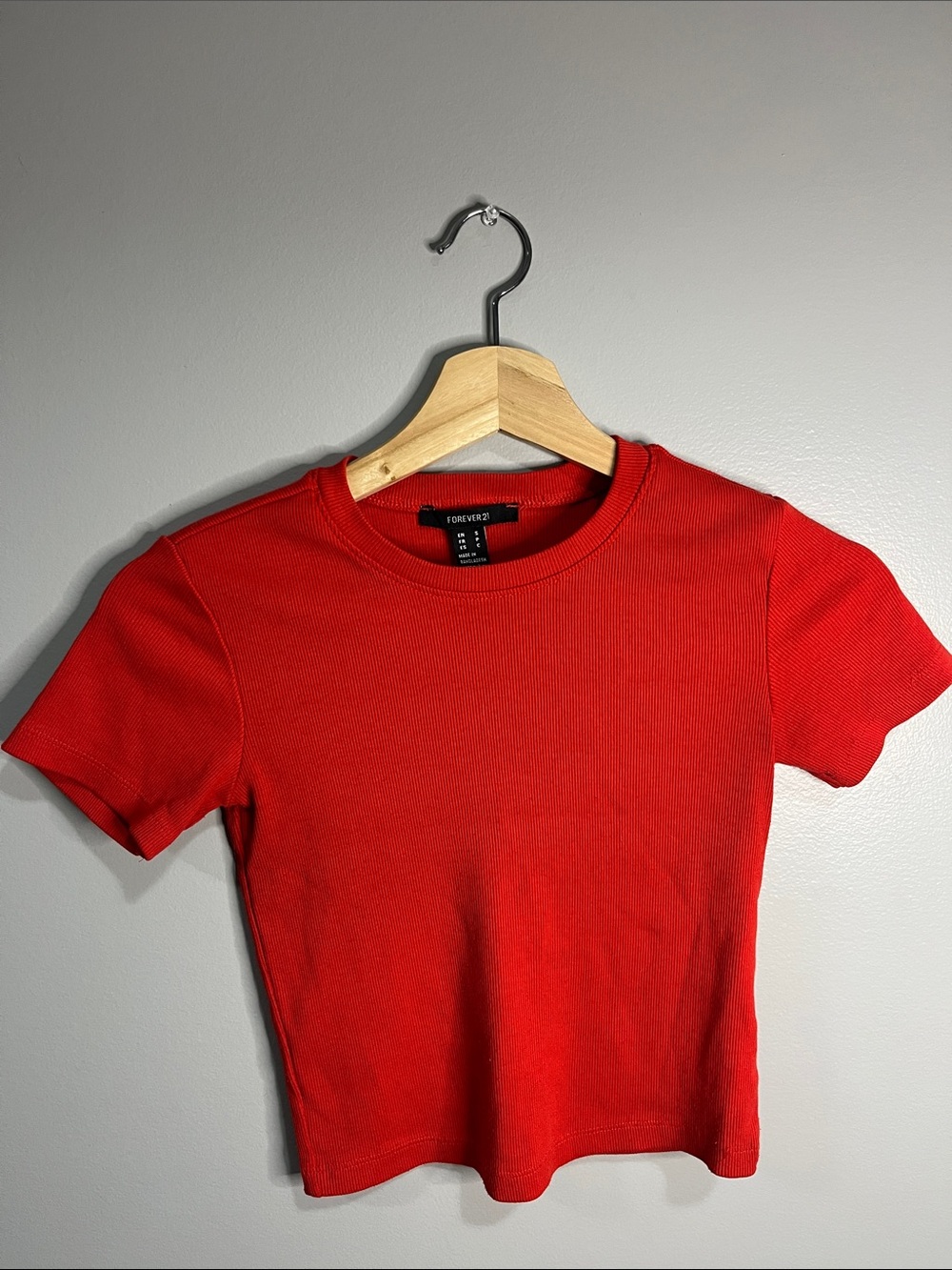 FOREVER 21 Girls t shirt size (SMALL)